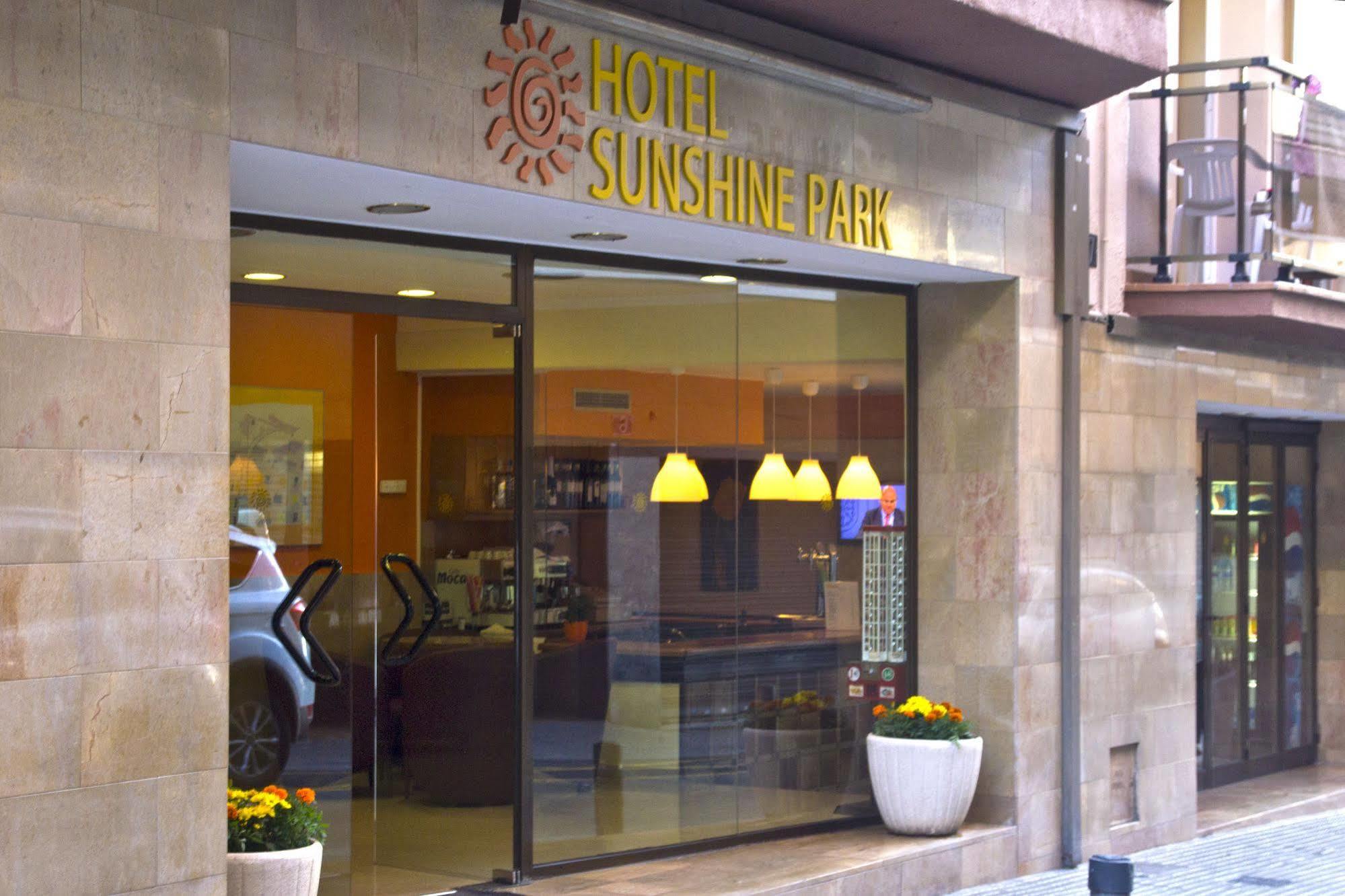 Hotel Sunshine Park Лорет де Мар Екстериор снимка
